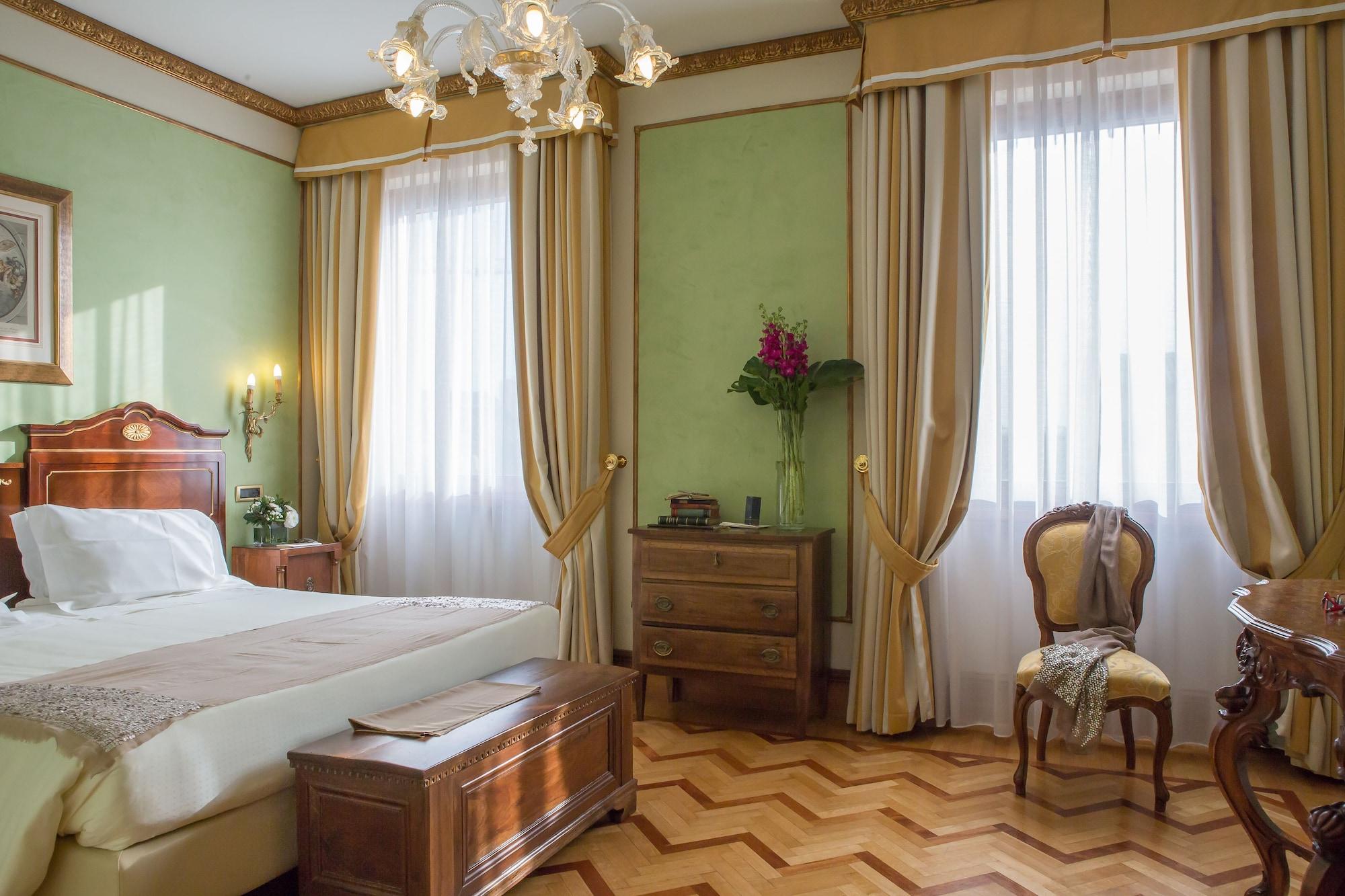 Due Torri Hotel Verona Exterior photo
