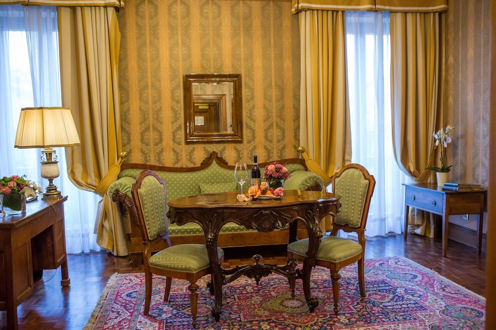 Due Torri Hotel Verona Exterior photo