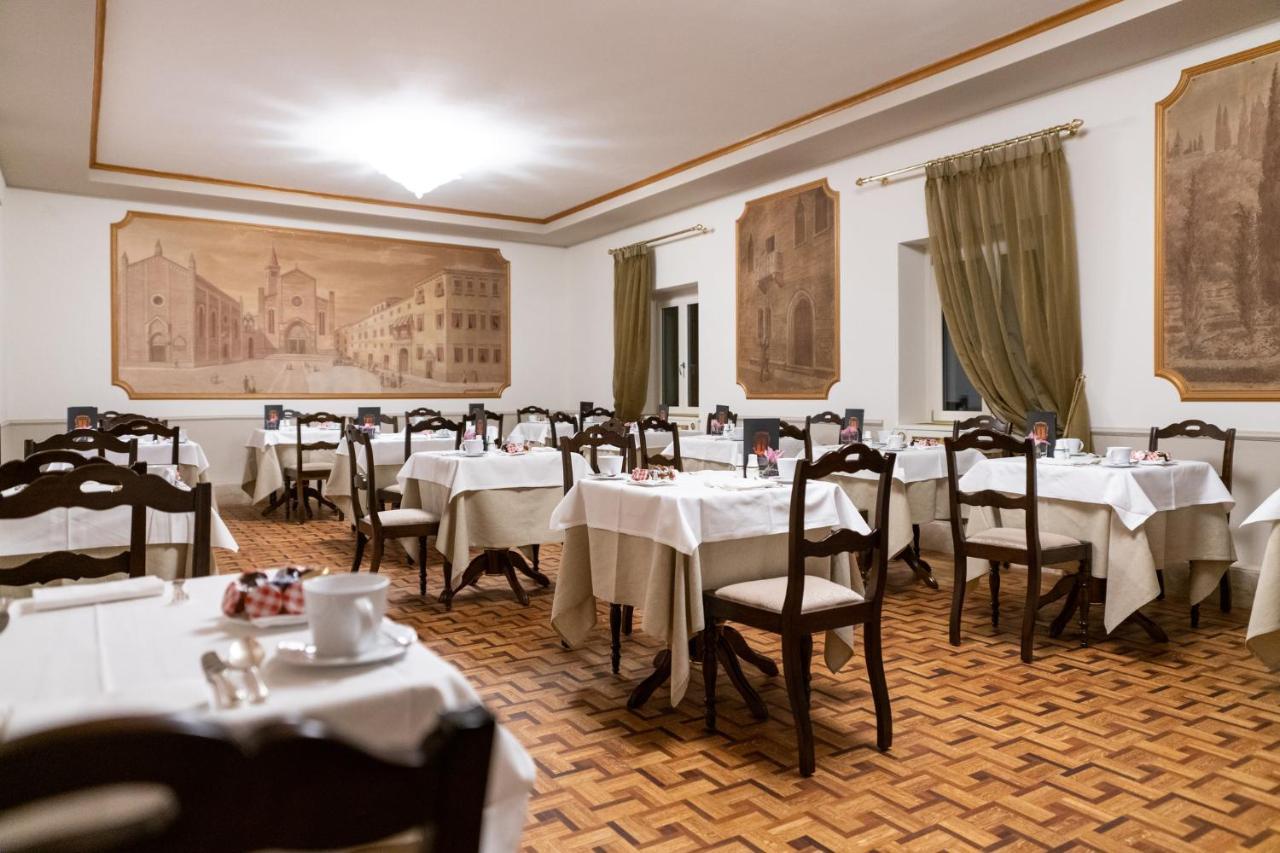 Due Torri Hotel Verona Exterior photo